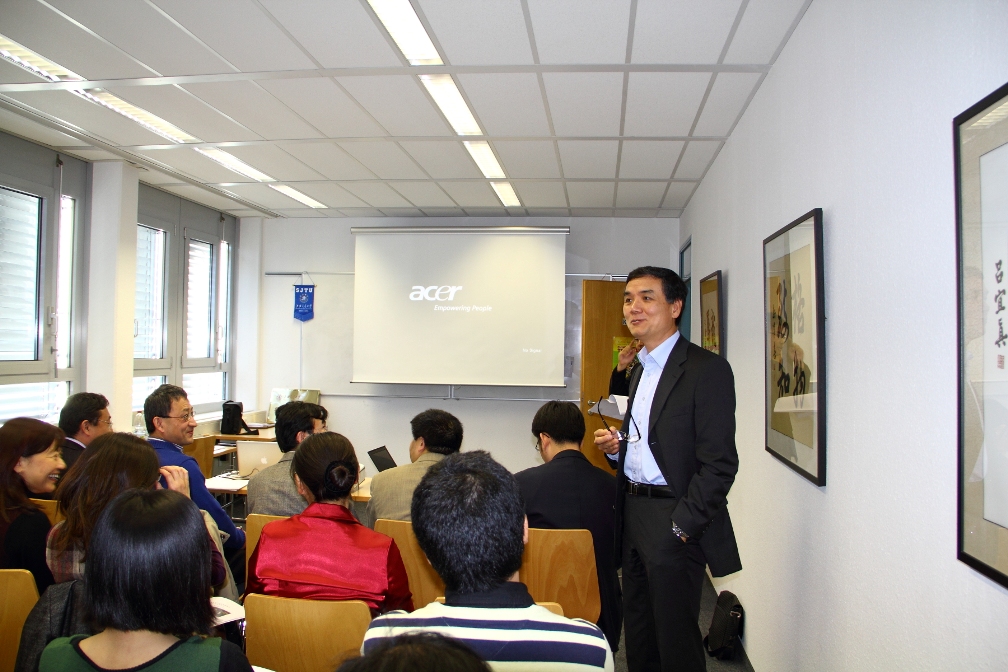 上海交通大学德国校友会2012年会员大会的图片集三